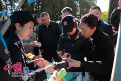 <b>展现假劣食物、有毒有健品辨别方式</b>